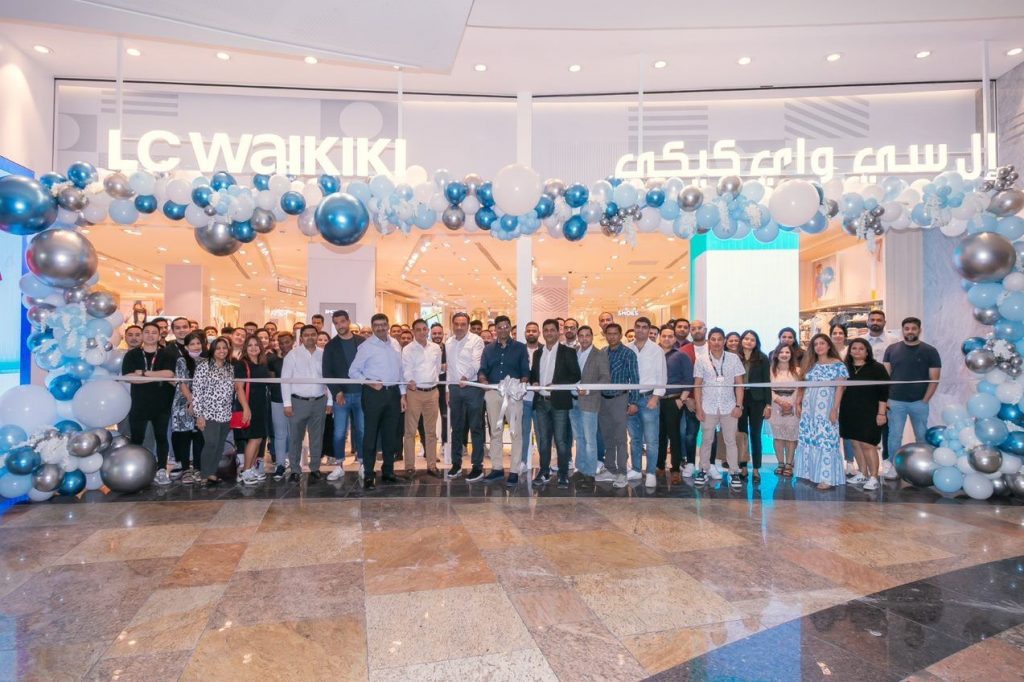 افتتحت علامة إل سي وايكيكي التجارية متجرها في مول دبي فيستفال سيتي