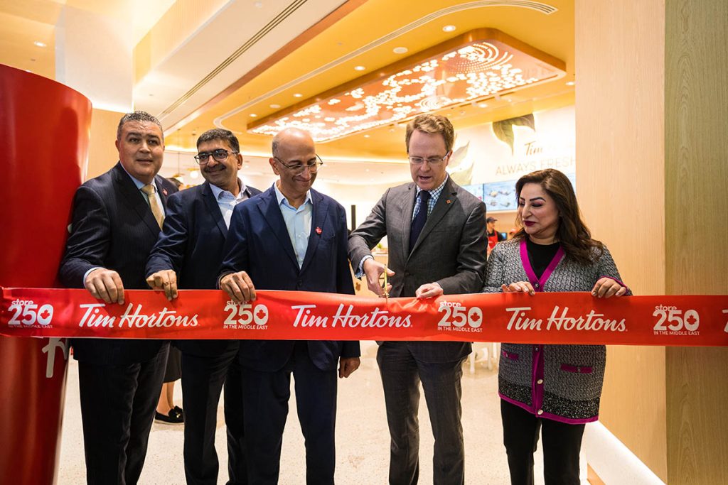 تحقّق سلسلة مقاهي تيم هورتنز التابعة لمجموعة أباريل إنجازاّ جديداً بإتمامها افتتاح 250 متجراً في الشرق الأوسط