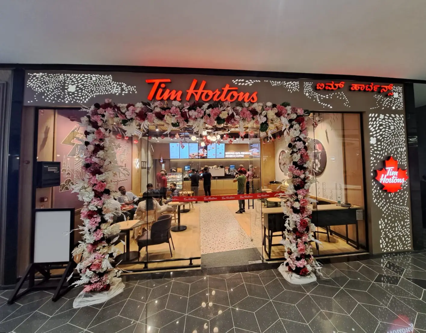 تم افتتاح متجر تيم هورتنز في فينيكس مول أوف آسيا في بنغالور في الهند