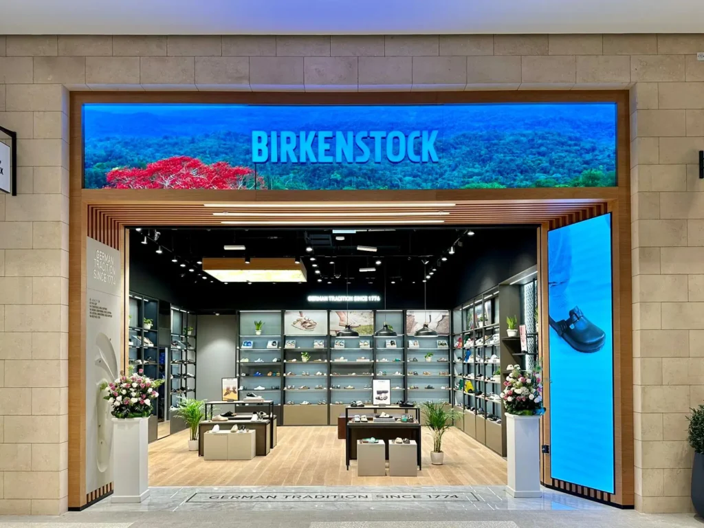 تم افتتاح متجر بيركنستوك في مراسي جاليريا في البحرين